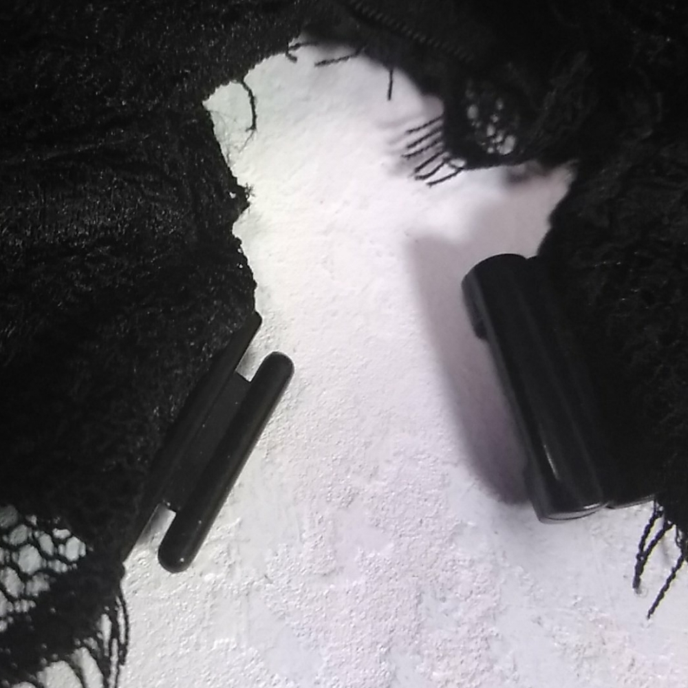 Pink Victoria's Secret bra size 34DD - Picture 4 of 8